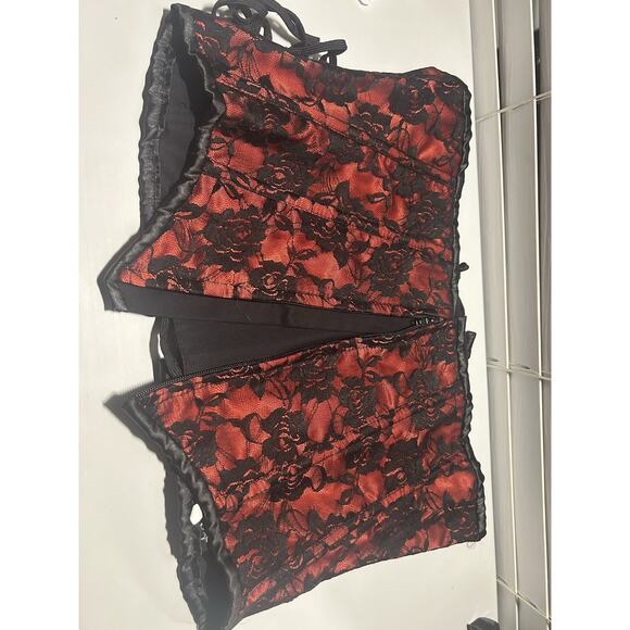 Lavish by Daisy Corsets Corset in Red Black2xxl - Picture 2 of 7